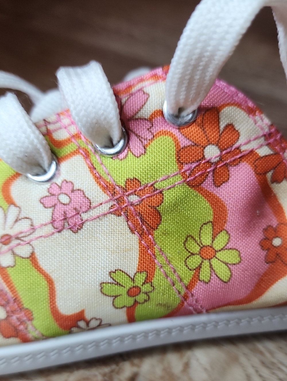 Sole Mates Womens Vibrant Pink Orange Green Floral Canvas Retro Sneakers Lace Up - Picture 9 of 10